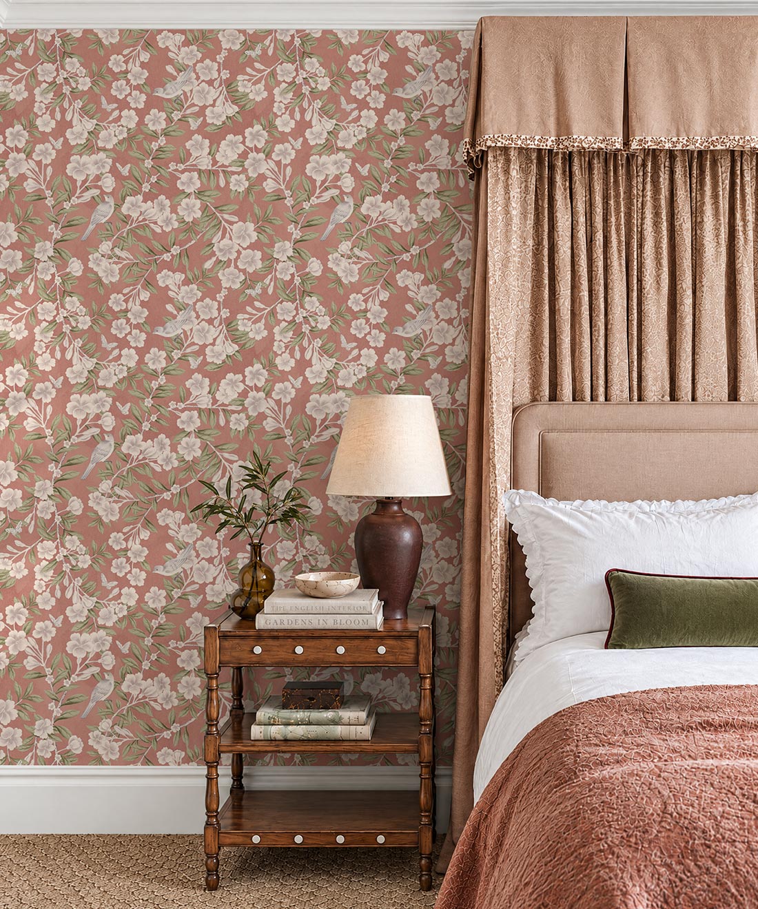 Chelsea Trellis Wallpaper - Colourway: Rosewood - Insitu