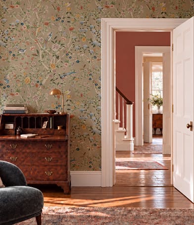 Aviary Garden Grasscloth Wallpaper - Colourway: Parchment - Insitu - The Garden House Collection - Kingdom Home x Milton & King